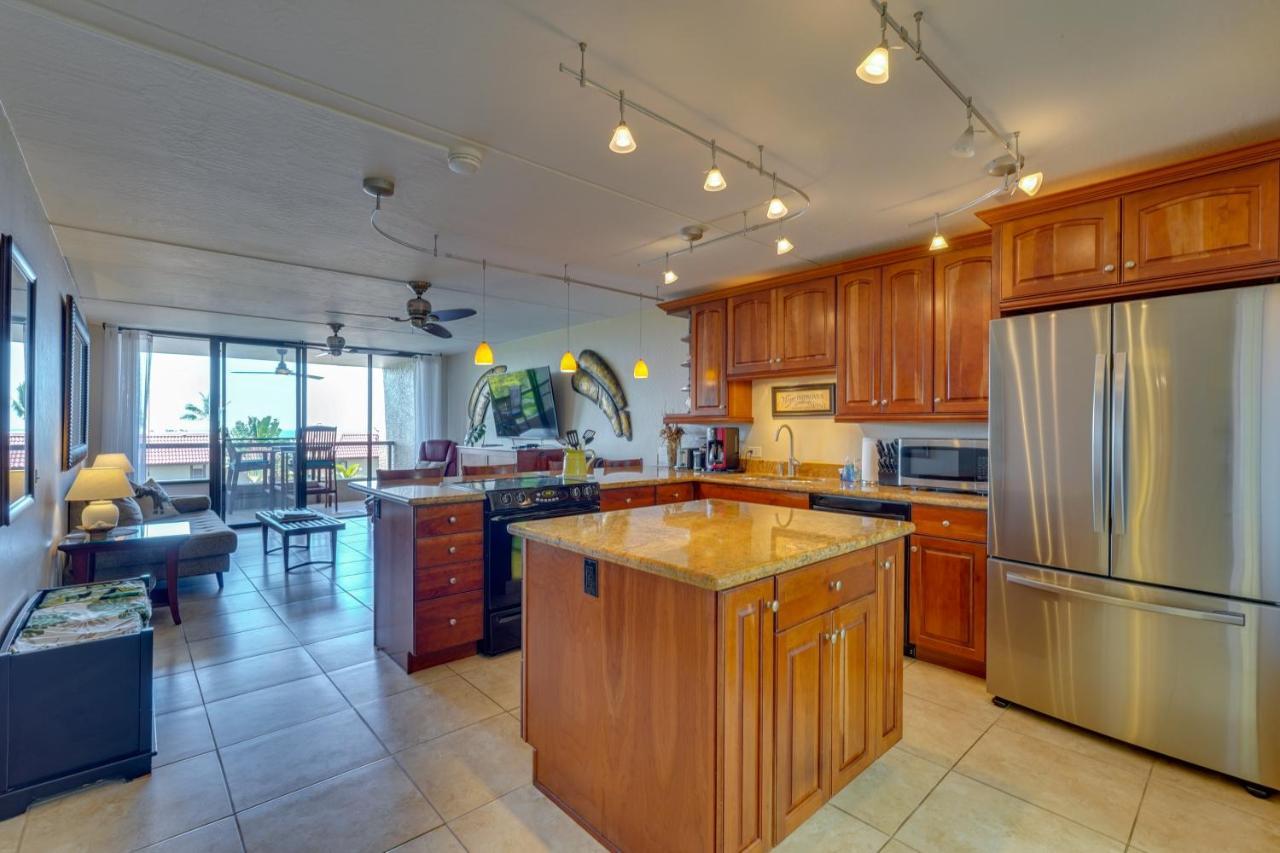 Kona Pacific Top Floor Retreat Ocean View And Pool! ไคลัวโคนา ภายนอก รูปภาพ