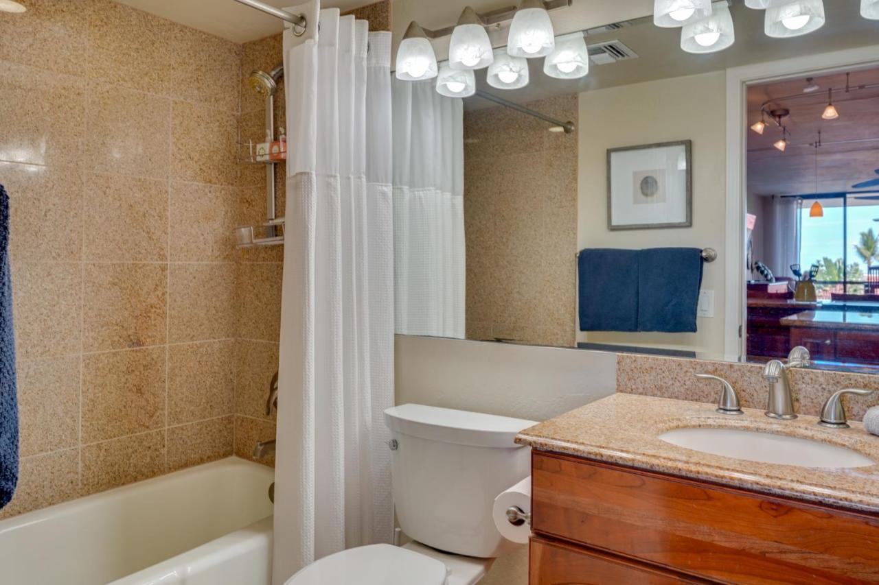 Kona Pacific Top Floor Retreat Ocean View And Pool! ไคลัวโคนา ภายนอก รูปภาพ